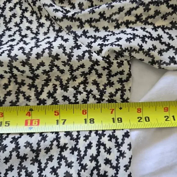 Reiss Lea Desert-trail Button Up Shirt Blouse Size US 10 Pleated Front Work - Picture 9 of 10